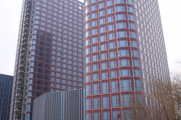 Sun-shading type of LOW-E glass